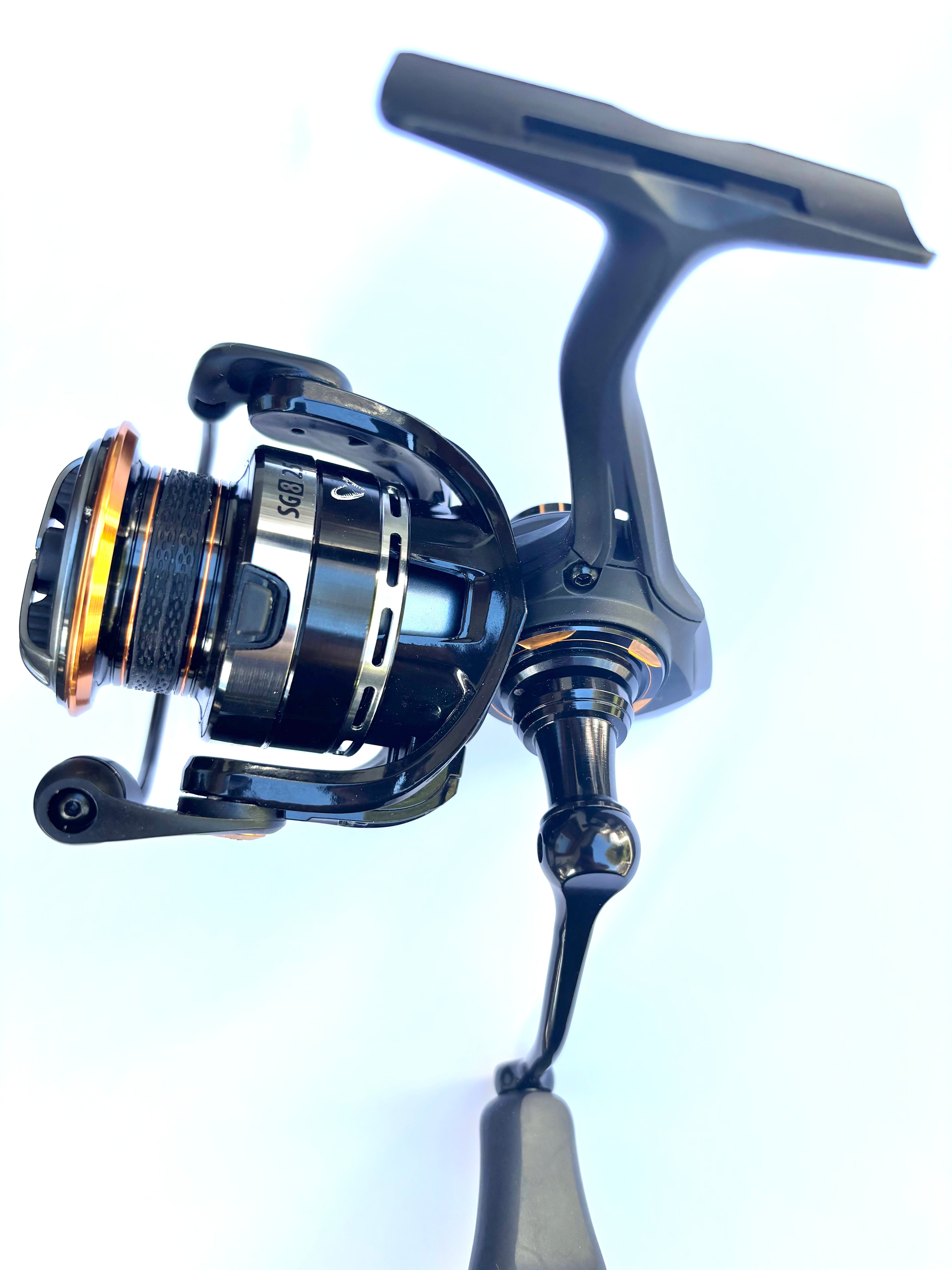 Savage Gear SG8 2500 avokela (käytetty)